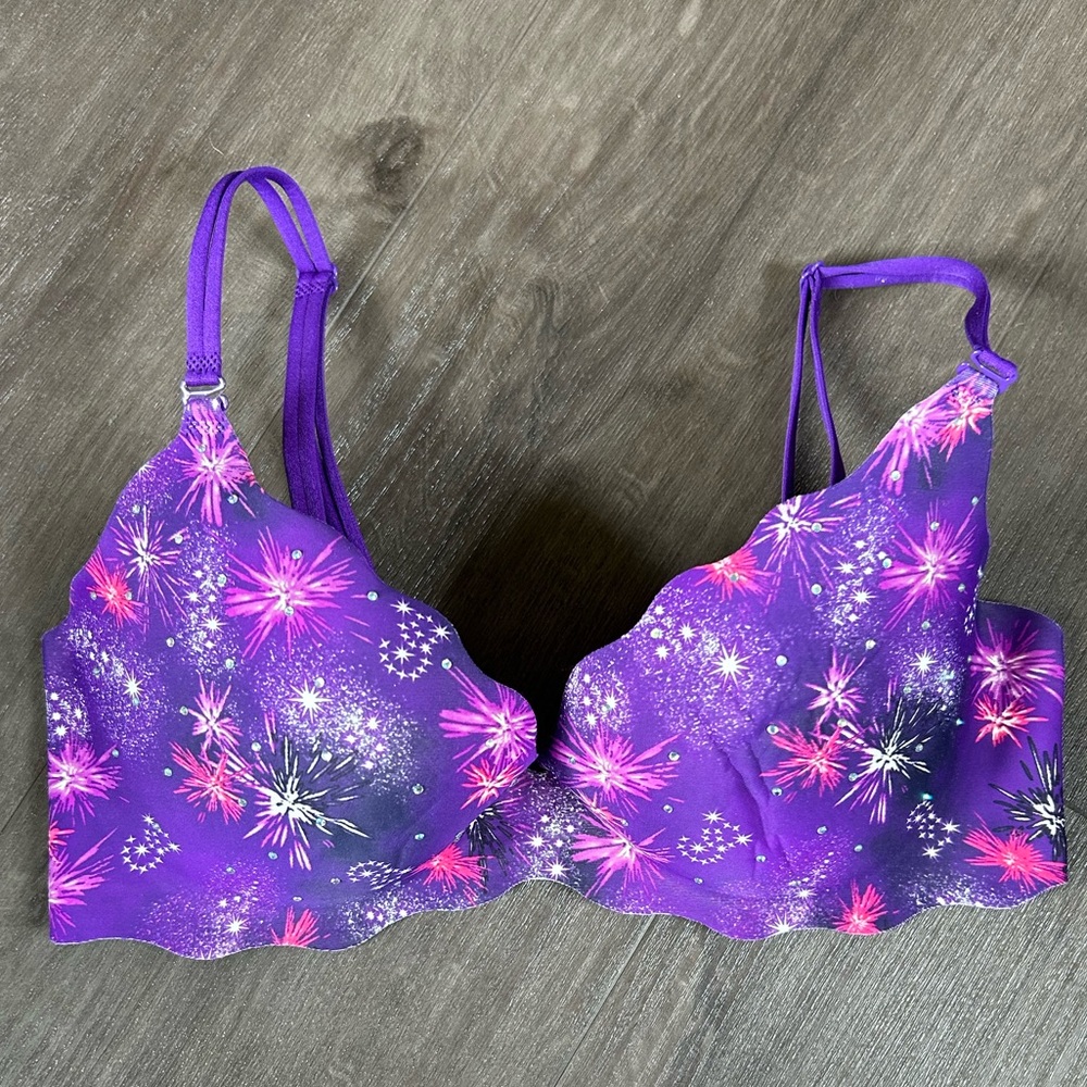 VS Secret Embrace Push-up Bra
